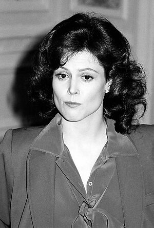 Sigourney Weaver Nude Leaked Photo #15