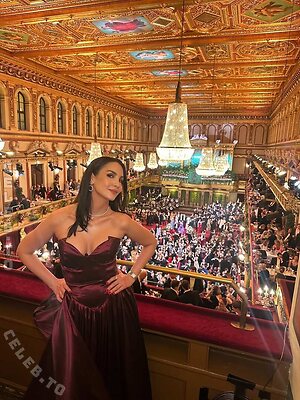 Sila Sahin-Radlinger Nude Leaked Photo #3