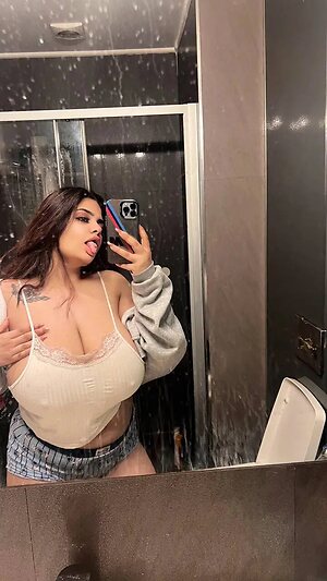 Silentnnova Nude Leaked Photo #13