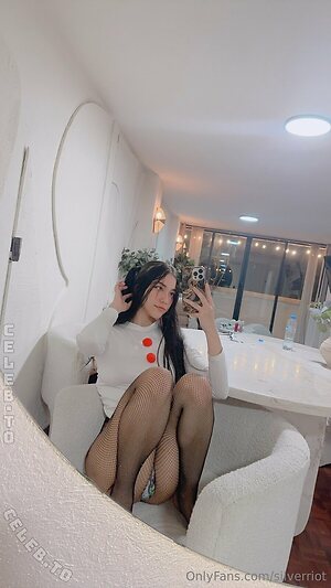 Silver Riot Nude Leaked Photo #64