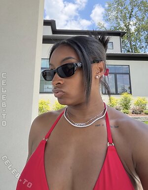 Simone Biles photo