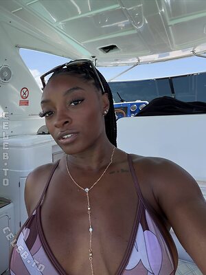 Simone Biles photo