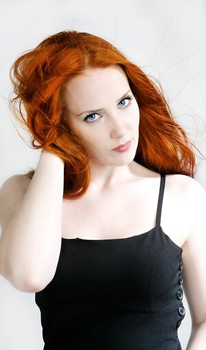Simone Simons leaked photo #32