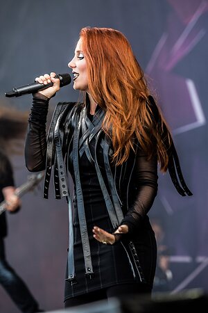 Simone Simons leaked photo #57