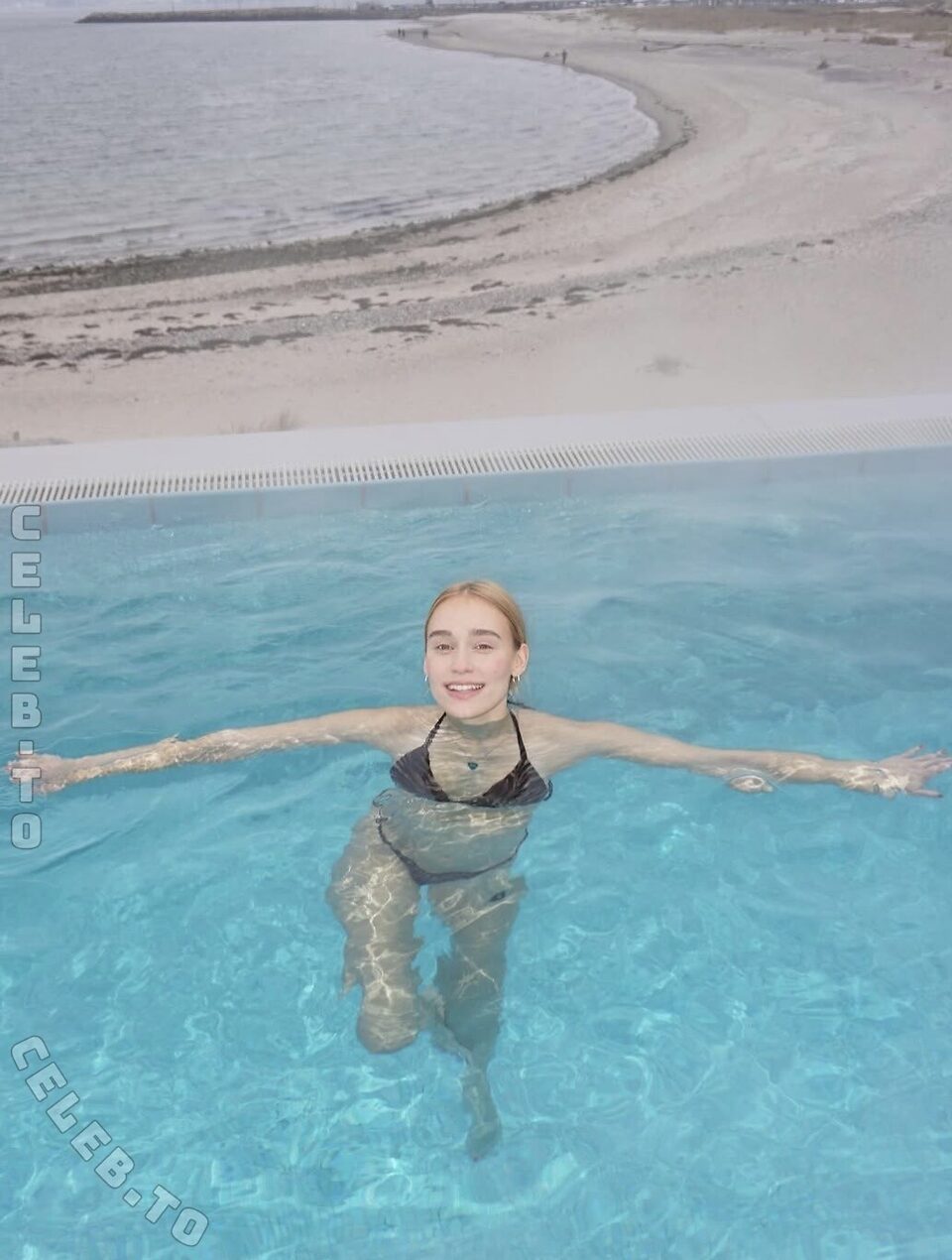 Sina Deinert Nude Leaked Photos
