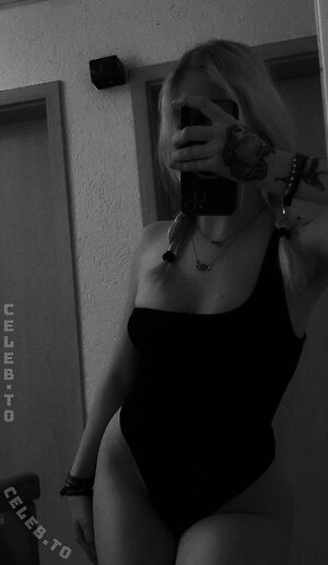 Sina_nck Nude Leaked Photo #4