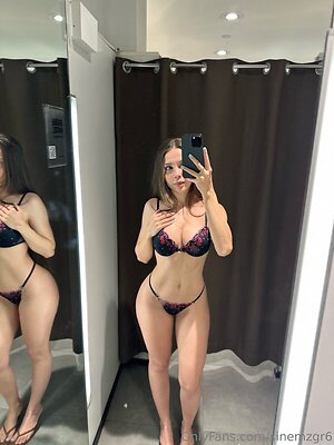Sinem Ozgur leaked photo #39