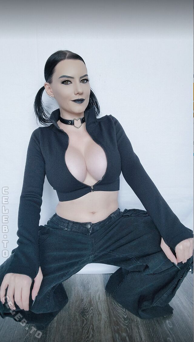Sinnocent leaked photos