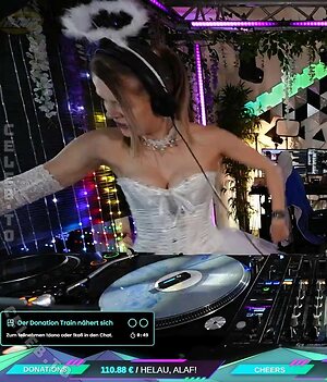 Sintica Nude Leaked Photo #3