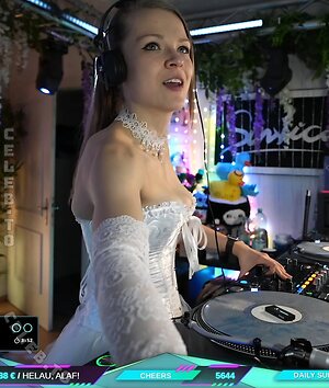 Sintica Nude Leaked Photo #9