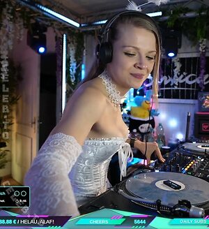 Sintica Nude Leaked Photo #10