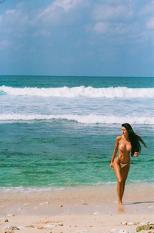 Sirena Mag leaked photos