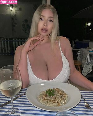 Sitting Nude Leaked Photo #85