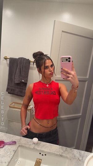 Skilah Hurd More Nude Photos