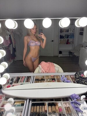 Skylersimpsonn leaked photo #31