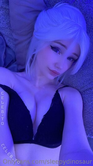 SleepyDinosaur Nude Leaked Photo #401