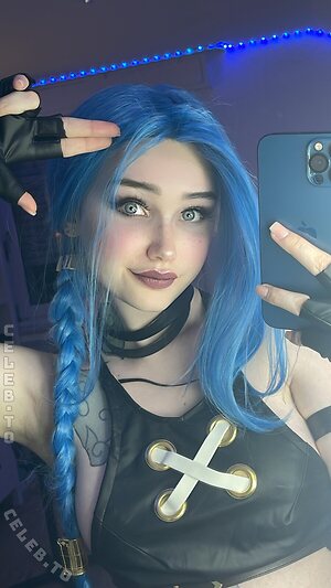 SleepyDinosaur Nude Leaked Photo #500