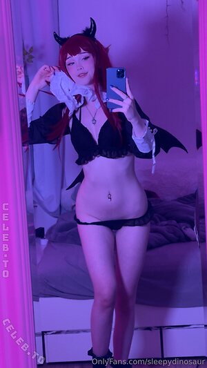 SleepyDinosaur Nude Leaked Photo #528