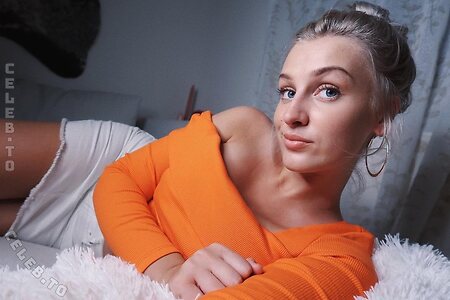 Slimladysashka Nude Leaked Photo #2