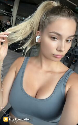 Snipsska Nude Leaked Photo #9