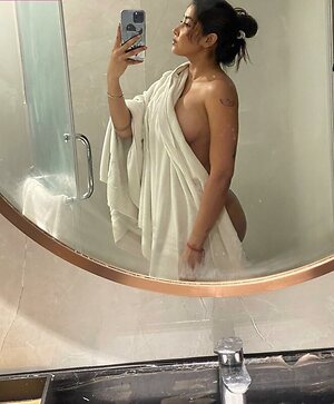 Sofia Ansari leaked photo #21