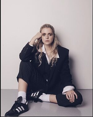 Set 9 — 16 photos