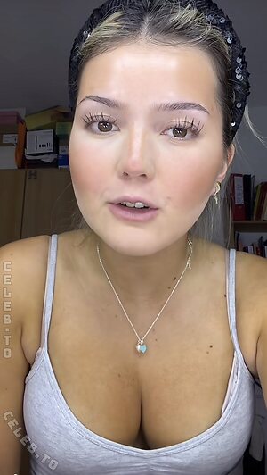 Sofia Stark Nude Leaked Photo #4