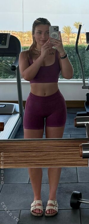 Sofie Richter photo
