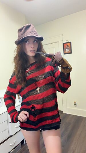 soggyalien22 leaked photo #340