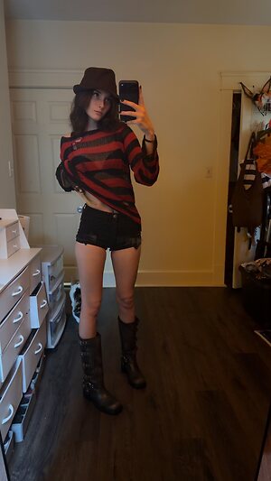 soggyalien22 leaked photo #351