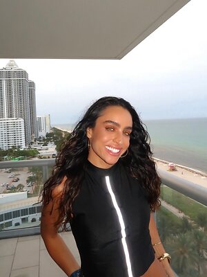 Sommer Ray leaked photo #233