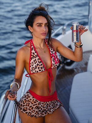 Sommer Ray leaked photo #276