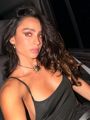 Sommer Ray leaked photo #281