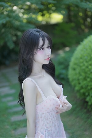 Son Ye Eun leaked photo #4