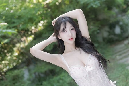 Son Ye Eun Nude Leaked Photo #20