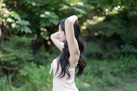 Son Ye Eun Nude Leaked Photo #29