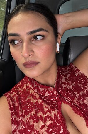 Sonali_malhotraa leaked photo #5
