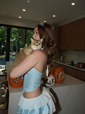 Sondra Blust leaked photo #38