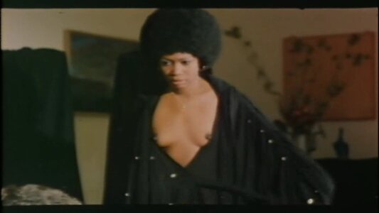 Sonia Bennett leaked photo #22