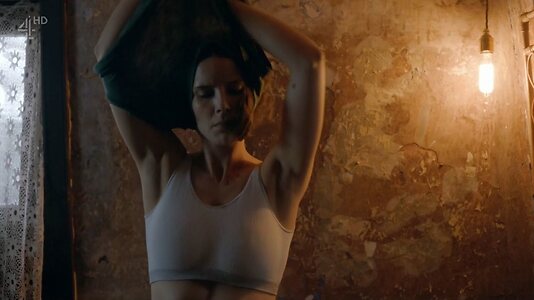 Sonya Cassidy leaked photo #2