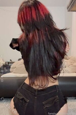 sooyensu Nude Leaked Photo #34