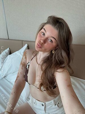 Sophia Elena More Nude Photos