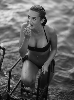 Sophia Symmons leaked photo #89