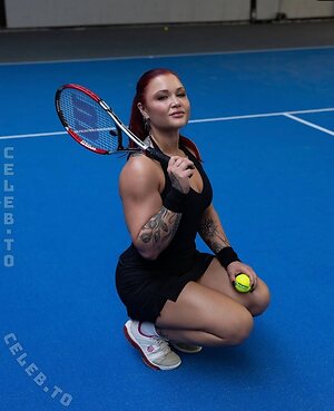 Sophia Thiel photo