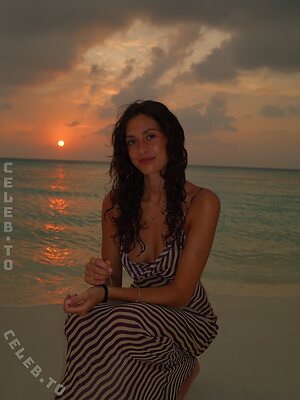 Sophia Weber Nude Leaked Photo #3