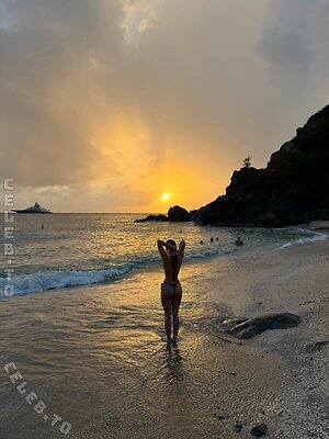 Sophia Nude Leaked Photo #6