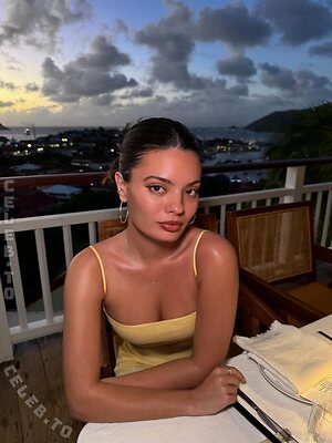 Sophia Nude Leaked Photo #28