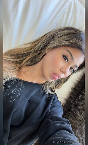sophia.frutos leaked photo #4