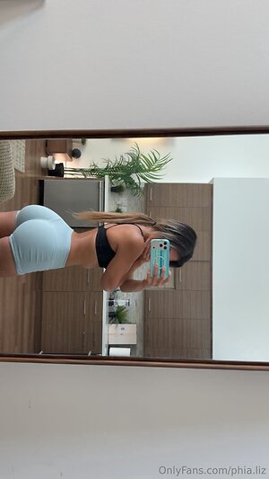 sophia.frutos leaked photo #43
