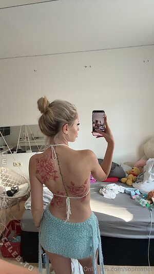 Sophiatiel Nude Leaked Photo #35